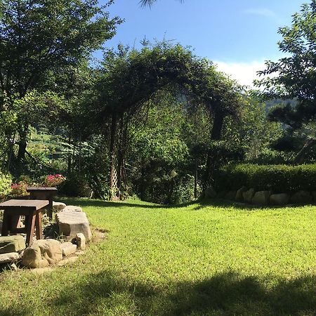 洪川郡西西里旅馆别墅 外观 照片